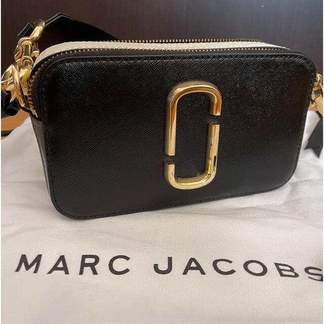 MARC BY MARC JACOBS(マークバイマークジェイコブス)のMARC JACOBS スナップショット レディースのバッグ(ショルダーバッグ)の商品写真