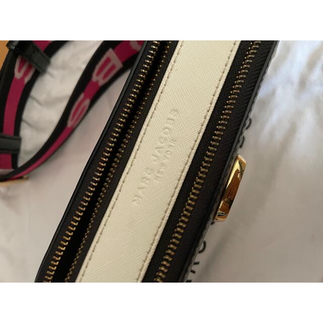 MARC BY MARC JACOBS(マークバイマークジェイコブス)のMARC JACOBS スナップショット レディースのバッグ(ショルダーバッグ)の商品写真