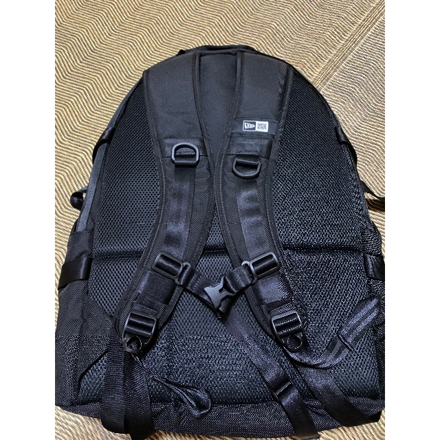 NEW ERA(ニューエラ)のNEW ERAキャリーパック35L メンズのバッグ(バッグパック/リュック)の商品写真