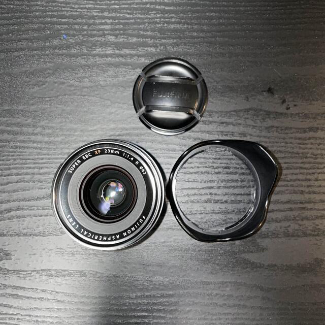 富士フイルム(フジフイルム)のFUJIFILM xf23mm f1.4【最終日】 スマホ/家電/カメラのカメラ(レンズ(単焦点))の商品写真