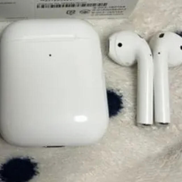 即発送 Apple AirPods 第2世代 MRXJ2J/A ワイヤレス充電可 ...