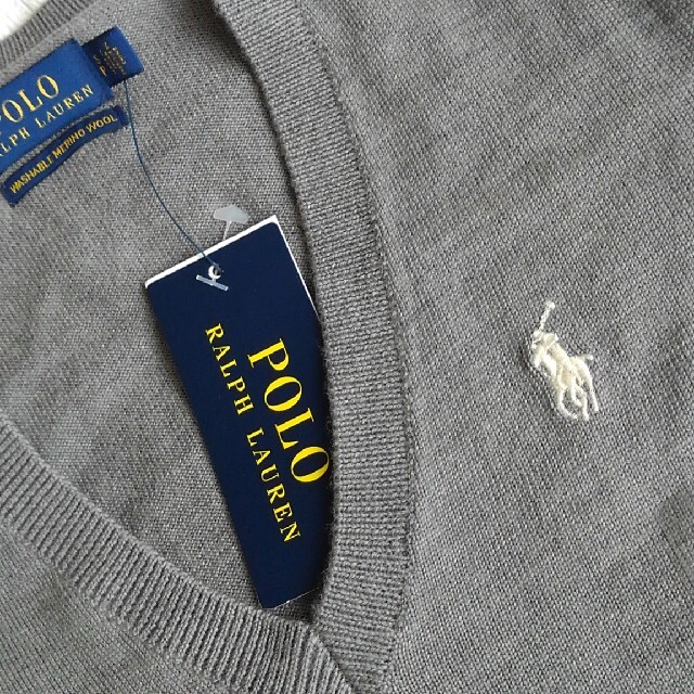 POLO RALPH LAUREN(ポロラルフローレン)のPOLO RALPH LAURENグレーVネックセーター ⭐新品⭐Sサイズ  レディースのトップス(ニット/セーター)の商品写真