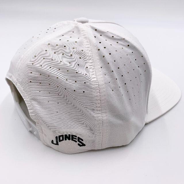 NIKE(ナイキ)のBOBO様専用 JONES ジョーンズ ゴルフキャップ 白　スナップバック帽子 スポーツ/アウトドアのゴルフ(ウエア)の商品写真
