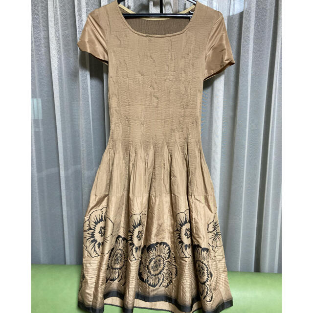 HIROKO KOSHINO - コシノヒロコ ワンピース&カーデセットの通販 by puuu's shop|ヒロココシノならラクマ HIROKO KOSHINO - コシノヒロコ ワンピース&カーデセットの通販 by puuu's shop|ヒロココシノならラクマ