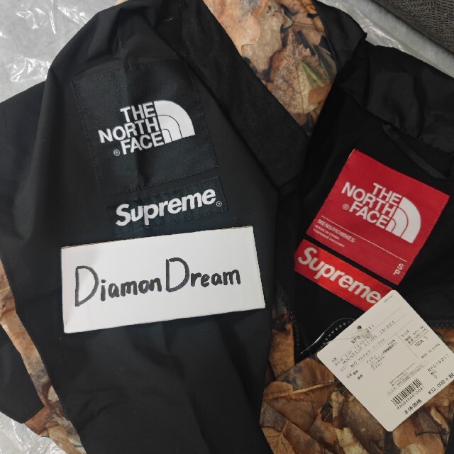 Supreme(シュプリーム)の新品 Supreme North Face Mountain Light 落ち葉 メンズのジャケット/アウター(マウンテンパーカー)の商品写真