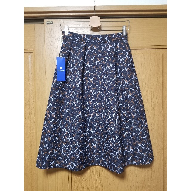 海外輸入】 【新品】ブルーレーベルクレストブリッジ ひざ丈スカート バーバリー 38 - スカート 海外輸入】 【新品】ブルーレーベルクレストブリッジ ひざ丈スカート バーバリー 38 - スカート