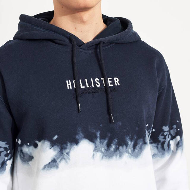 Hollister(ホリスター)の新品　ホリスター  グラデーションロゴフーディー　パーカーSサイズ メンズのトップス(パーカー)の商品写真