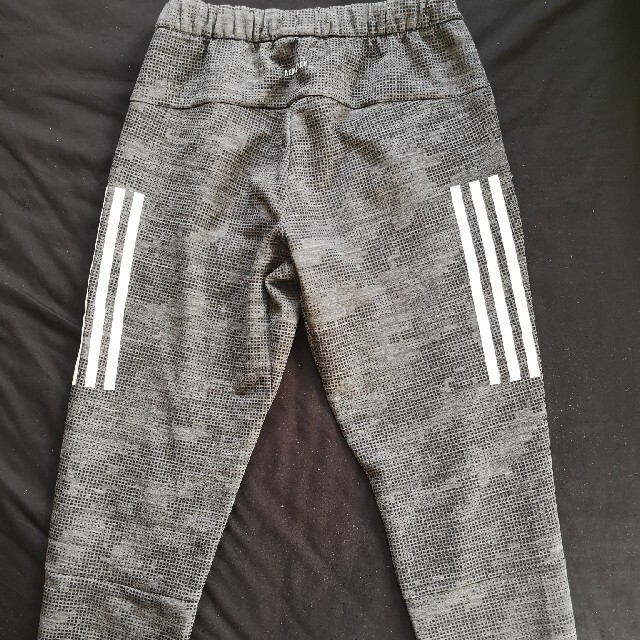 adidas(アディダス)の【中古】adidas　アディダス　140 キッズ/ベビー/マタニティのキッズ服男の子用(90cm~)(パンツ/スパッツ)の商品写真