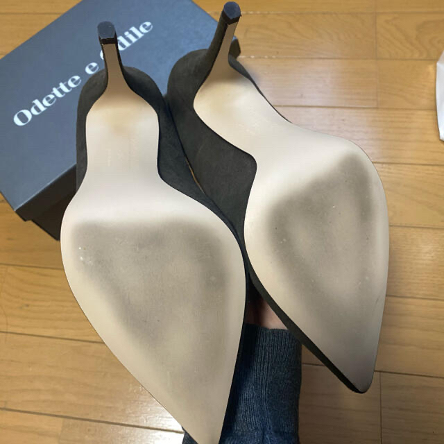 odette e odile パンプス　カーキ　25cm レディースの靴/シューズ(ハイヒール/パンプス)の商品写真