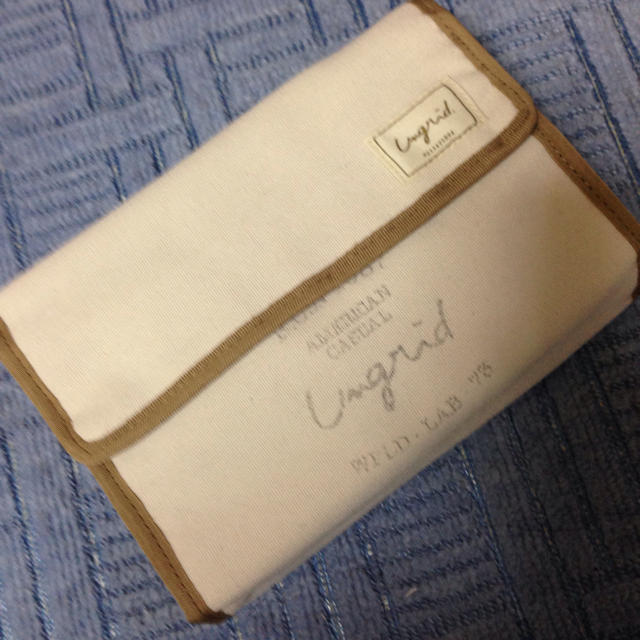 Ungrid(アングリッド)のUngridノベルティメイクポーチ レディースのファッション小物(ポーチ)の商品写真