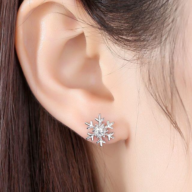 日本製得価】 <受注制作>雪の結晶のピアス パール ギフト 自分にご