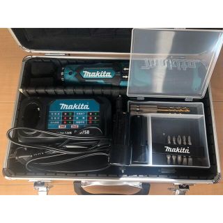 マキタ(Makita)の【値下！！ 美品】makita マキタ ペンドライバ DF012D DIY 工具(工具)