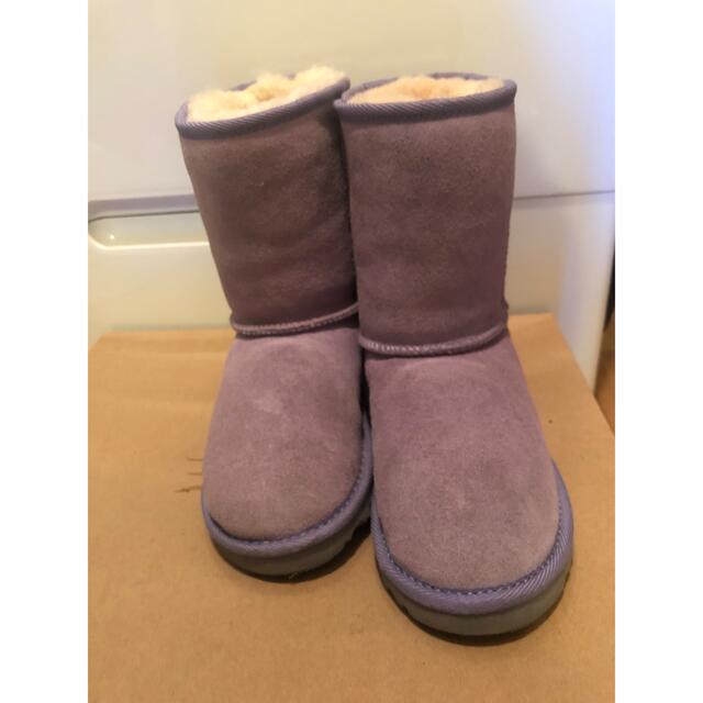 UGG(アグ)のUGG キッズ　18cm キッズ/ベビー/マタニティのキッズ靴/シューズ(15cm~)(ブーツ)の商品写真