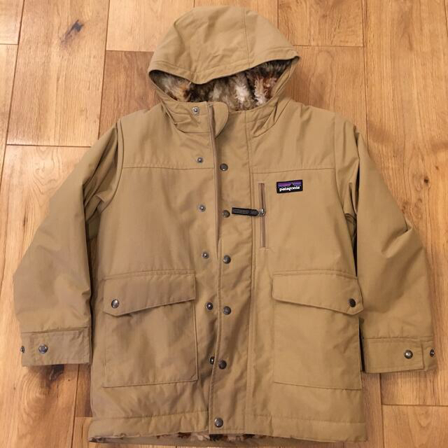 patagonia(パタゴニア)のPatagonia boys(5-6) ジャケット薄いシミ有り キッズ/ベビー/マタニティのキッズ服男の子用(90cm~)(コート)の商品写真