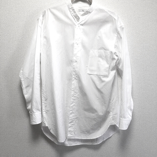 ユニクロ(UNIQLO)のスーピマコットンオーバーサイズスタンドカラーシャツ(シャツ)