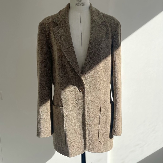 Max Mara(マックスマーラ)のMAXMARA vintage ジャケット レディースのジャケット/アウター(テーラードジャケット)の商品写真