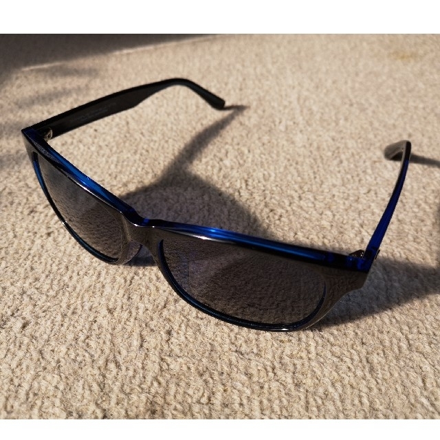 Zoff(ゾフ)のZoff  ウエリントン型 青色サングラス レディースのファッション小物(サングラス/メガネ)の商品写真