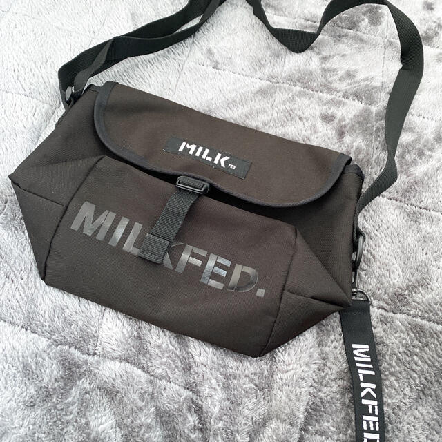 MILKFED.(ミルクフェド)のMILK FED. メッセンジャーバッグ メンズのバッグ(メッセンジャーバッグ)の商品写真