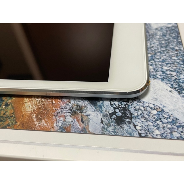 iPad(アイパッド)のiPad Pro WiFi＋Cellular(10.5インチ) シルバー スマホ/家電/カメラのPC/タブレット(タブレット)の商品写真