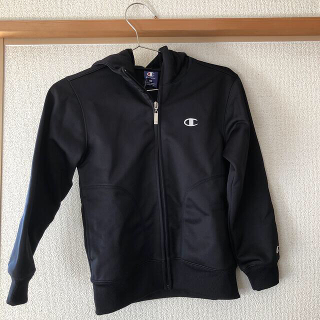 Champion(チャンピオン)の【タグ付き新品】140 防風パーカー キッズ/ベビー/マタニティのキッズ服男の子用(90cm~)(ジャケット/上着)の商品写真