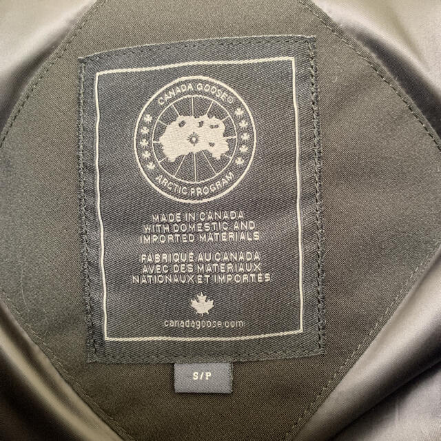 CANADA GOOSE(カナダグース)のsb様専用　　カナダグースブラックレーベルシャトーパーカ メンズのジャケット/アウター(ダウンジャケット)の商品写真