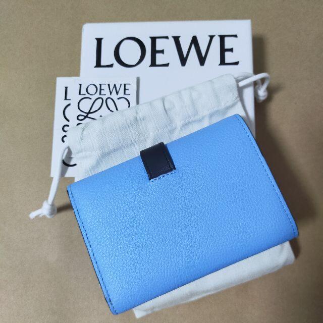 LOEWE(ロエベ)の【返品可能】 ロエベ LOEWE スモール カーフ 折り財布 男女兼用 押し跡 レディースのファッション小物(財布)の商品写真