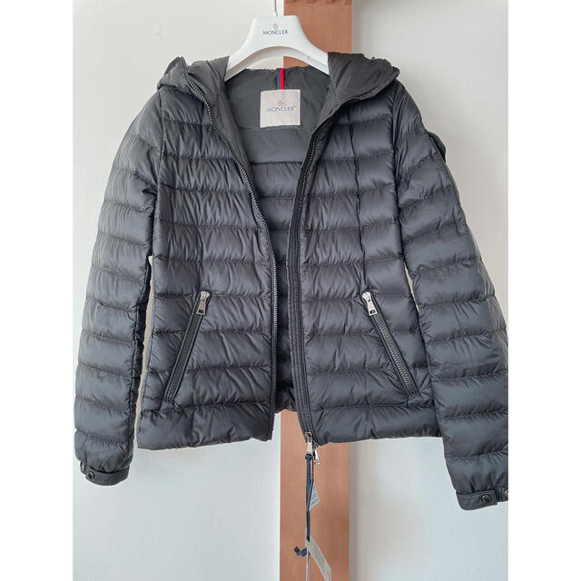 MONCLER(モンクレール)の新品モンクレール♡Blesサイズ2 レディースのジャケット/アウター(ダウンジャケット)の商品写真