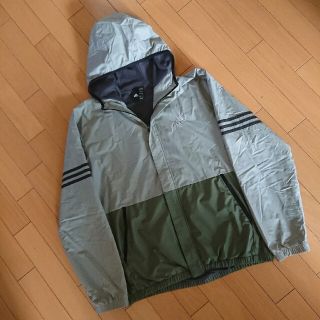 アディダス(adidas)のアディダスadidas フードブルゾン(ナイロンジャケット)