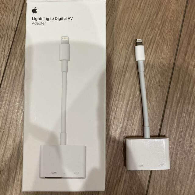 Apple(アップル)のApple MD826AM/A スマホ/家電/カメラのテレビ/映像機器(映像用ケーブル)の商品写真