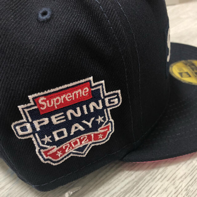 Supreme(シュプリーム)のネクタイ大好き⭐︎様専用 Supreme  NewEra  ネイビー 7 1/2 メンズの帽子(キャップ)の商品写真