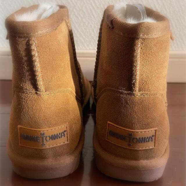 Minnetonka(ミネトンカ)のあやりか様専用✨MINNETONKA ミネトンカ　ビスタ ムートンショートブーツ レディースの靴/シューズ(ブーツ)の商品写真