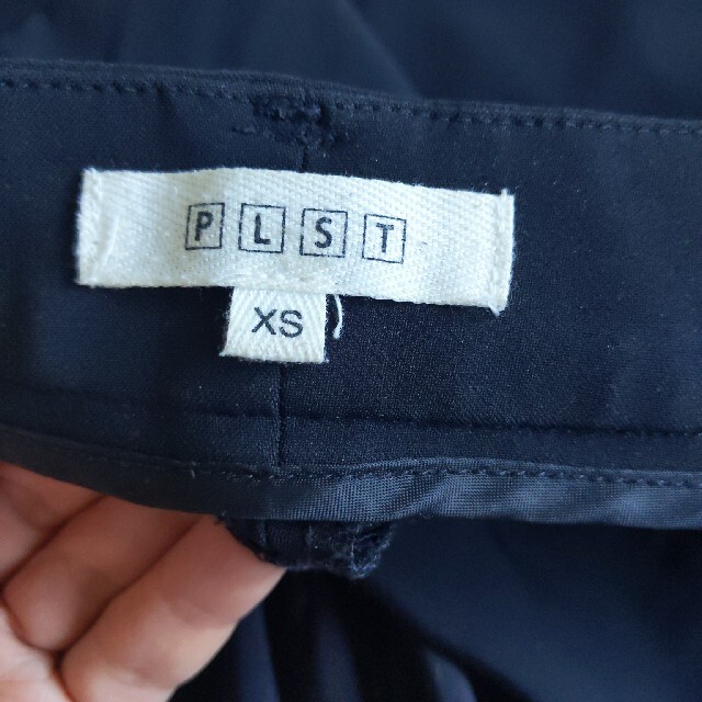 PLST(プラステ)の(naana様専用)Plst クロップドパンツ　xs レディースのパンツ(クロップドパンツ)の商品写真