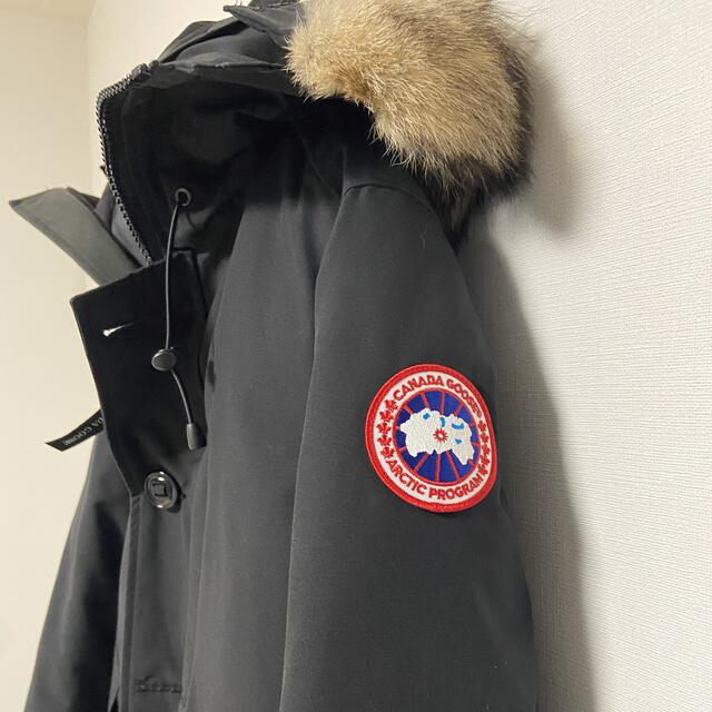 CANADA GOOSE(カナダグース)の週末限定値下げ　美品 カナダグース ダウン メンズのジャケット/アウター(ダウンジャケット)の商品写真