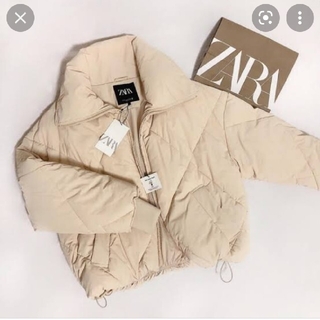 ZARA - ザラ ラバー仕上げパフジャケットの通販 by 💕y's 👠💄SHOP ...
