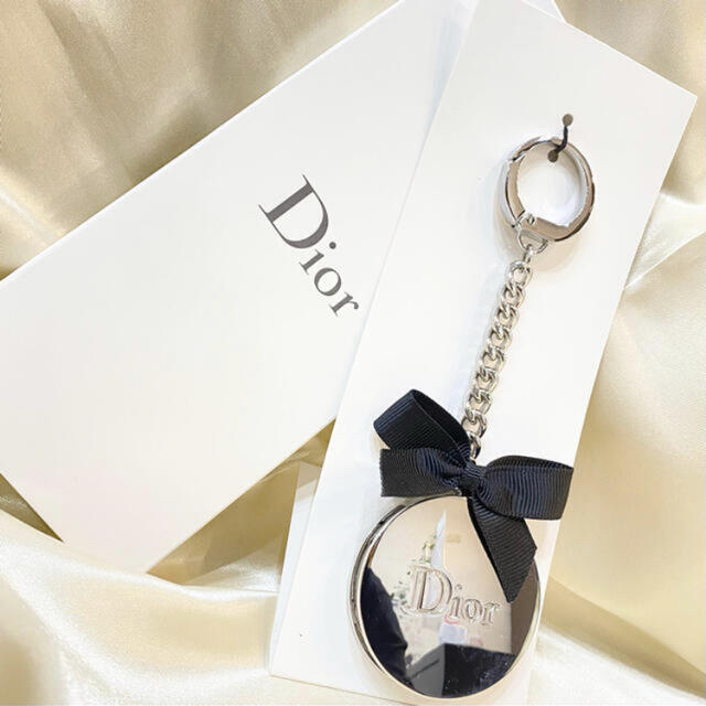 ディオール♡Dior バッグハンガー キーホルダーノベルティー非売品レア