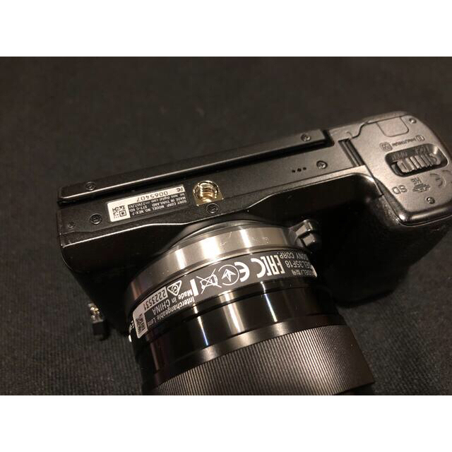 SONY(ソニー)のSONY NEX−7 ボディのみ　液晶保護カバー　SDカード スマホ/家電/カメラのカメラ(ミラーレス一眼)の商品写真