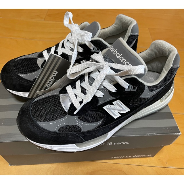 New Balance(ニューバランス)のNew Balance M992EB 24cm  新品未使用 レディースの靴/シューズ(スニーカー)の商品写真