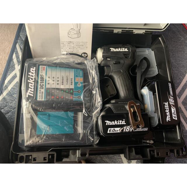 Makita(マキタ)のマキタ　TD172DRGX B 黒　未使用品　純正バッテリーx2 スポーツ/アウトドアの自転車(工具/メンテナンス)の商品写真