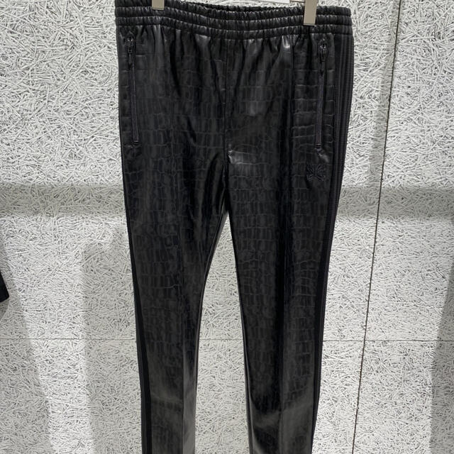 SALE/55%OFF】 needles studious別注 エコレザー トラックパンツ