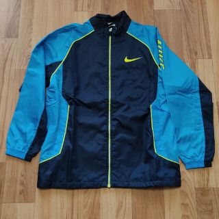 ナイキ(NIKE)の*新品未使用*NIKE シャカシャカ上着 150cm(ジャケット/上着)