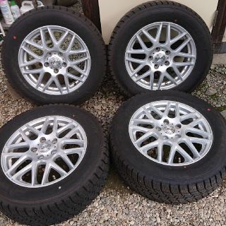 グッドイヤー(Goodyear)のスタッドレスタイヤ グッドイヤー アイスナビ6 215/60R16(タイヤ・ホイールセット)