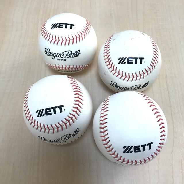 ZETT(ゼット)のZETT ベースボール硬式ボール4球 BB1129 スポーツ/アウトドアの野球(ボール)の商品写真
