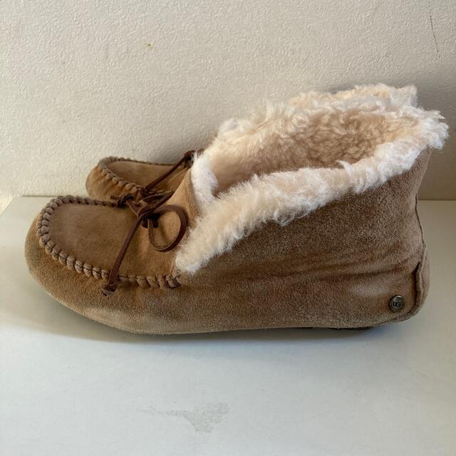 UGG   モカシン　アレーナ　　24センチ