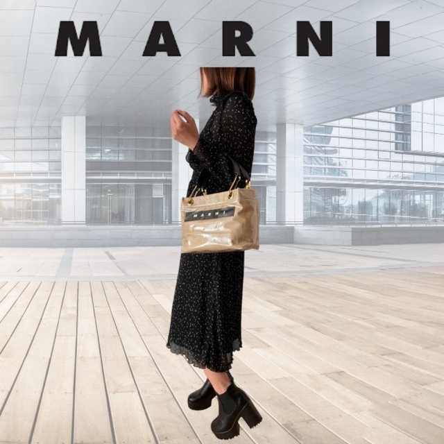 Marni(マルニ)の★新品★マルニ トートバッグglossy gripグロッシーグリップSサイズ レディースのバッグ(トートバッグ)の商品写真