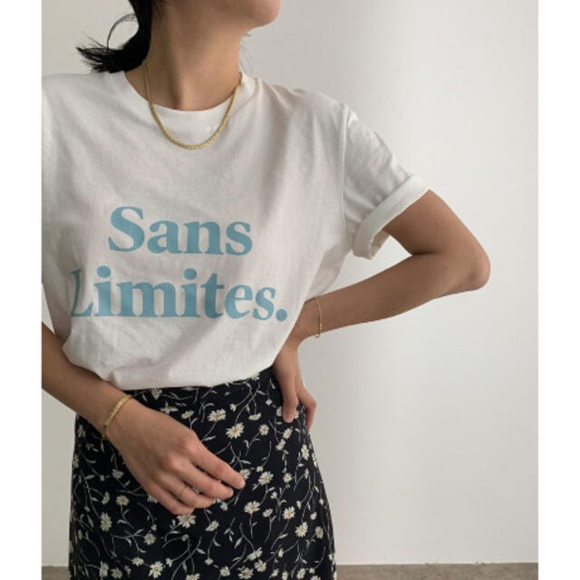 L'Appartement DEUXIEME CLASSE(アパルトモンドゥーズィエムクラス)の新品未使用品【Les Petits Basic】FRENCH ロゴTシャツ レディースのトップス(Tシャツ(半袖/袖なし))の商品写真