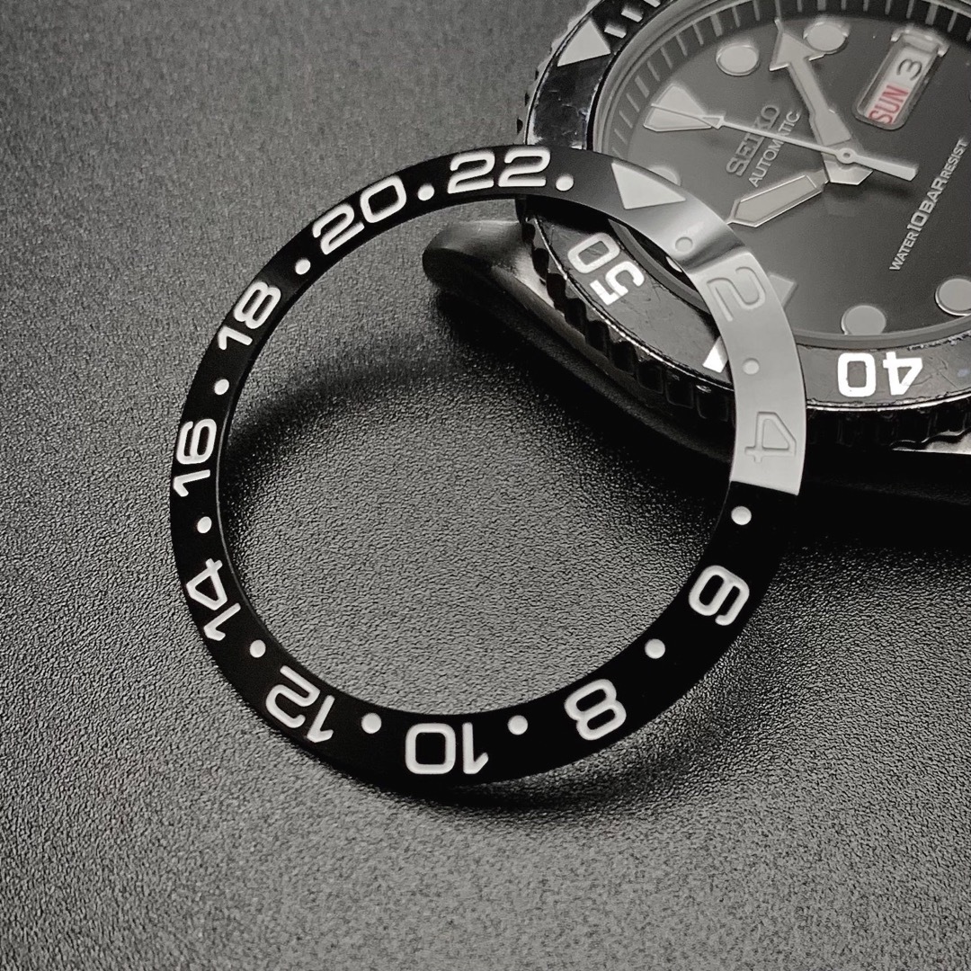 SEIKO(セイコー)のリピート割引品 7S26-0040 SKX031 インナーベゼル GMTブラック メンズの時計(腕時計(アナログ))の商品写真