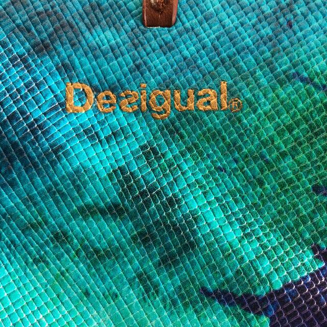 DESIGUAL(デシグアル)のDesigual  デシグアルリバーシブル　トートバッグ レディースのバッグ(トートバッグ)の商品写真