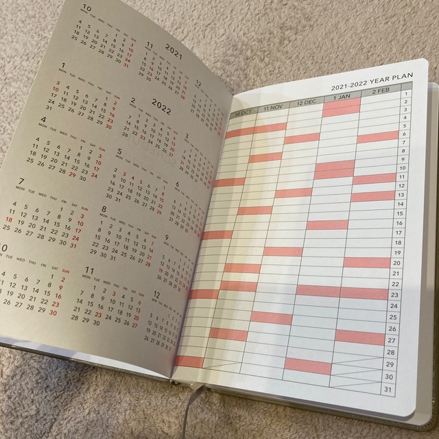 3COINS(スリーコインズ)の3coins ハードカバー手帳2022　GY インテリア/住まい/日用品の文房具(カレンダー/スケジュール)の商品写真