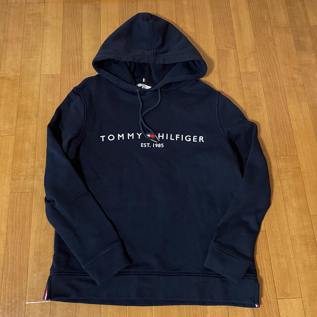 TOMMY HILFIGER(トミーヒルフィガー)のトミーフィルフィガー　パーカーM  レディースのトップス(パーカー)の商品写真