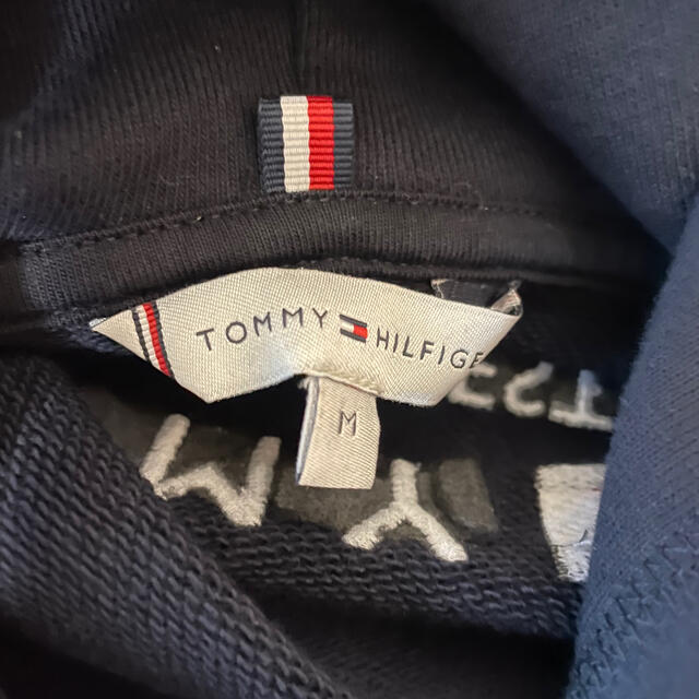 TOMMY HILFIGER(トミーヒルフィガー)のトミーフィルフィガー　パーカーM  レディースのトップス(パーカー)の商品写真